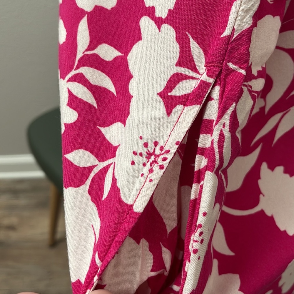 Floral Pink Dress with Pockets - Picture 6 of 13